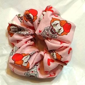 Pennywise scrunchie
